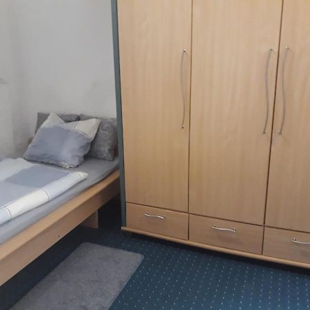 ماينتس Roter Backstein Apartment 4 المظهر الخارجي الصورة